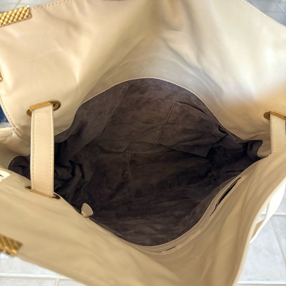 Bottega Veneta Intrecciato Shoulder Bag Large Double Flap - Picture 15 of 17